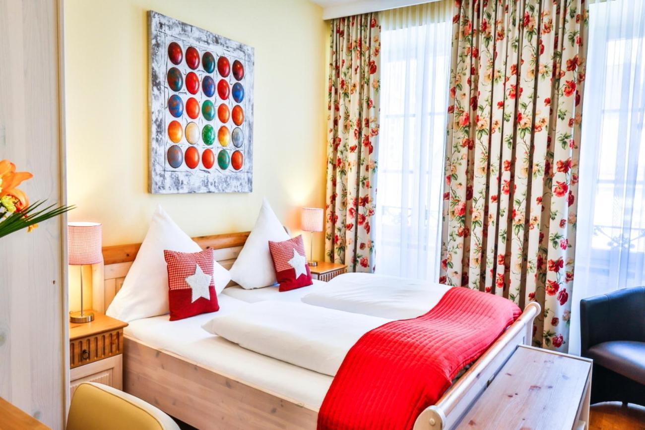 Hotel Zum Goldenen Loewen Baden-Baden Cameră foto