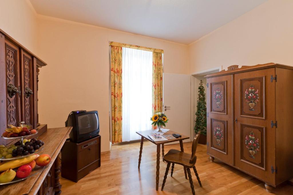 Hotel Zum Goldenen Loewen Baden-Baden Cameră foto