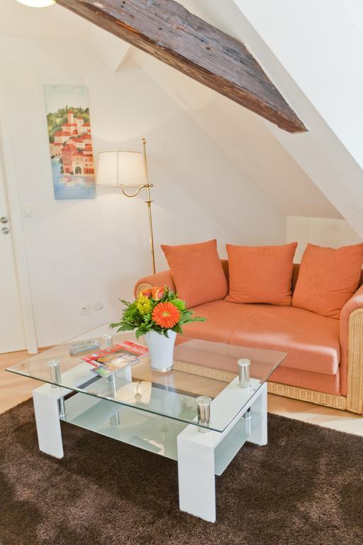 Hotel Zum Goldenen Loewen Baden-Baden Cameră foto